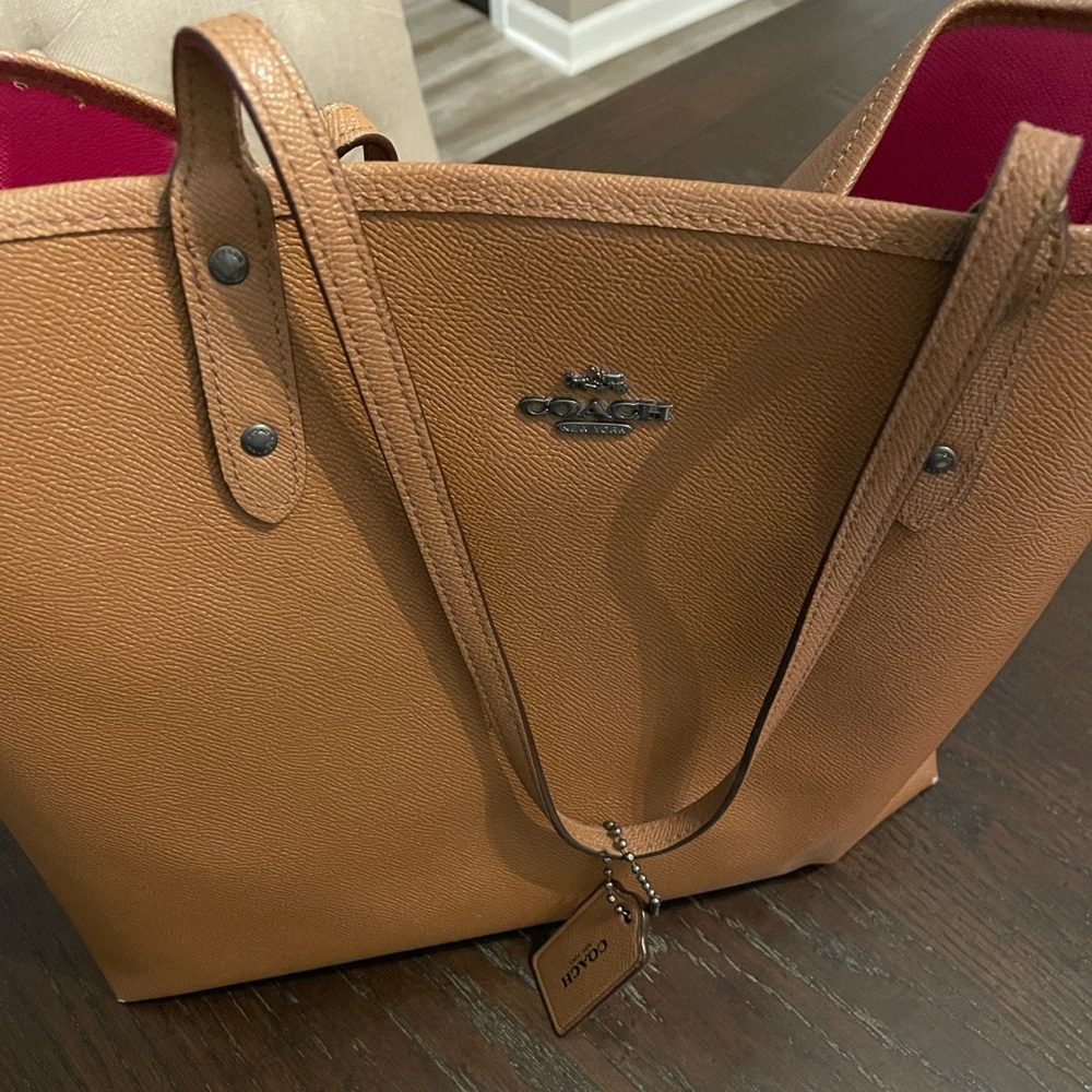 Coach tote